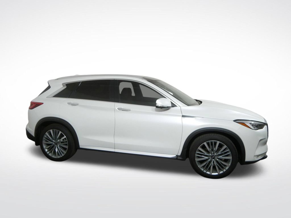 Used 2024 INFINITI QX50 Autograph AWD/4WD image 2