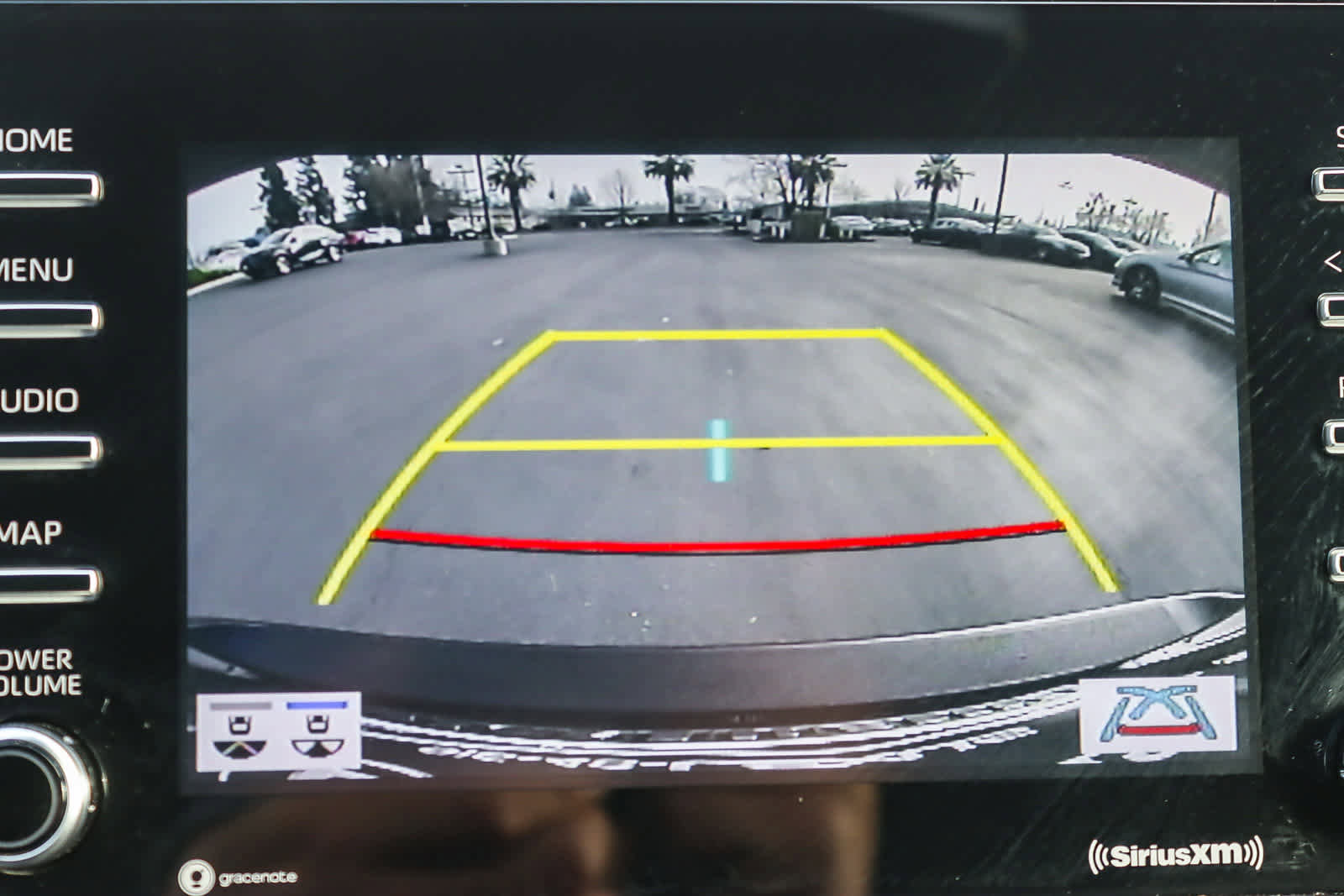 Used 2022 Toyota Camry SE image 23