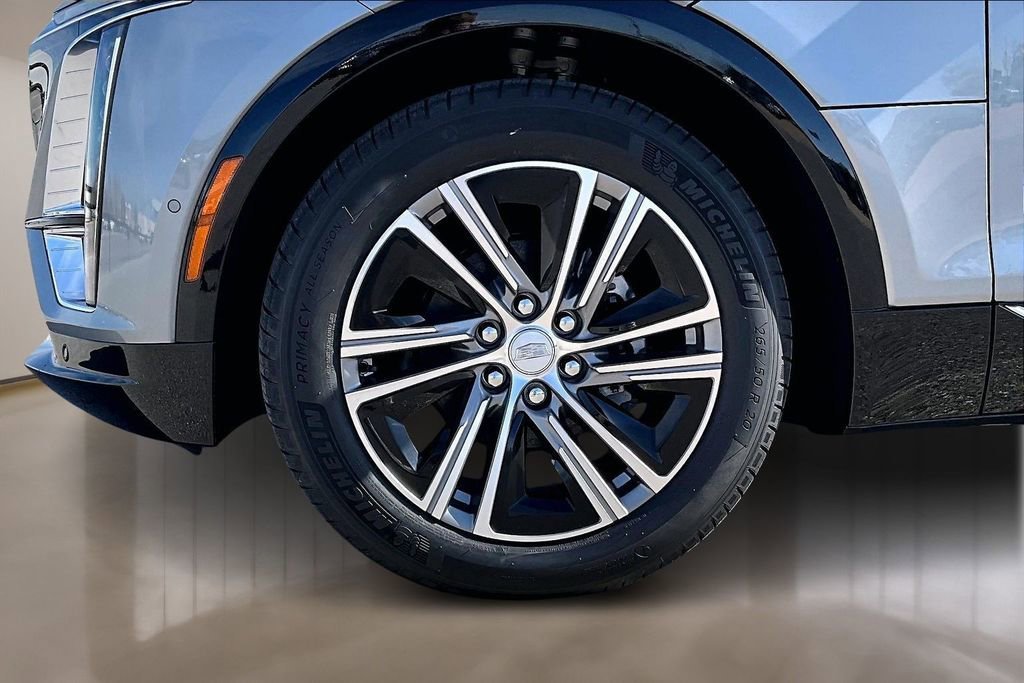 New 2026 Cadillac Lyriq Luxury AWD/4WD image 12