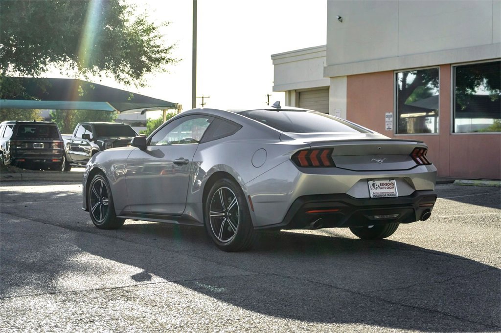 Used 2024 Ford Mustang Premium image 6