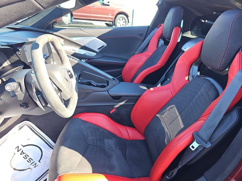 Used 2020 Chevrolet Corvette Stingray Premium Cpe w/ 3LT Preferred Equipment Group image 37