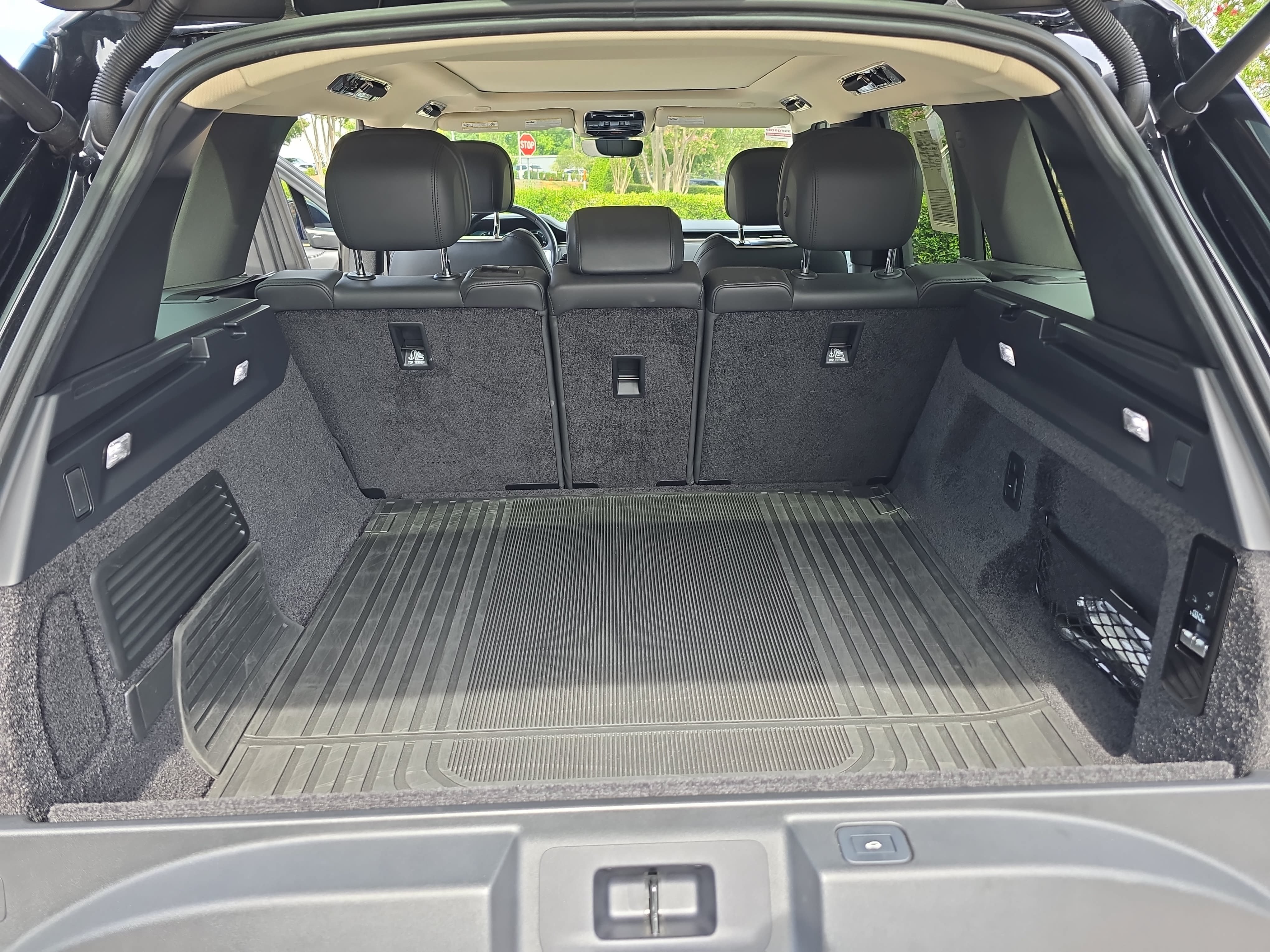 Certified 2023 Land Rover Range Rover SE AWD/4WD image 12