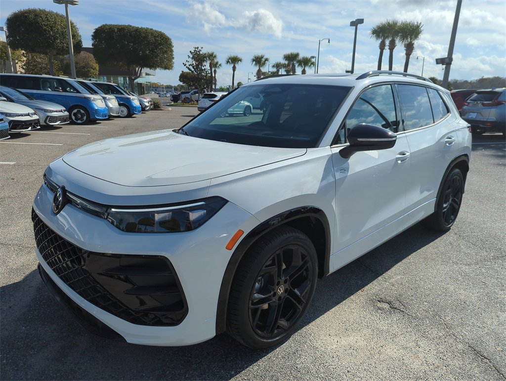 New 2026 Volkswagen Tiguan SE R-Line image 14