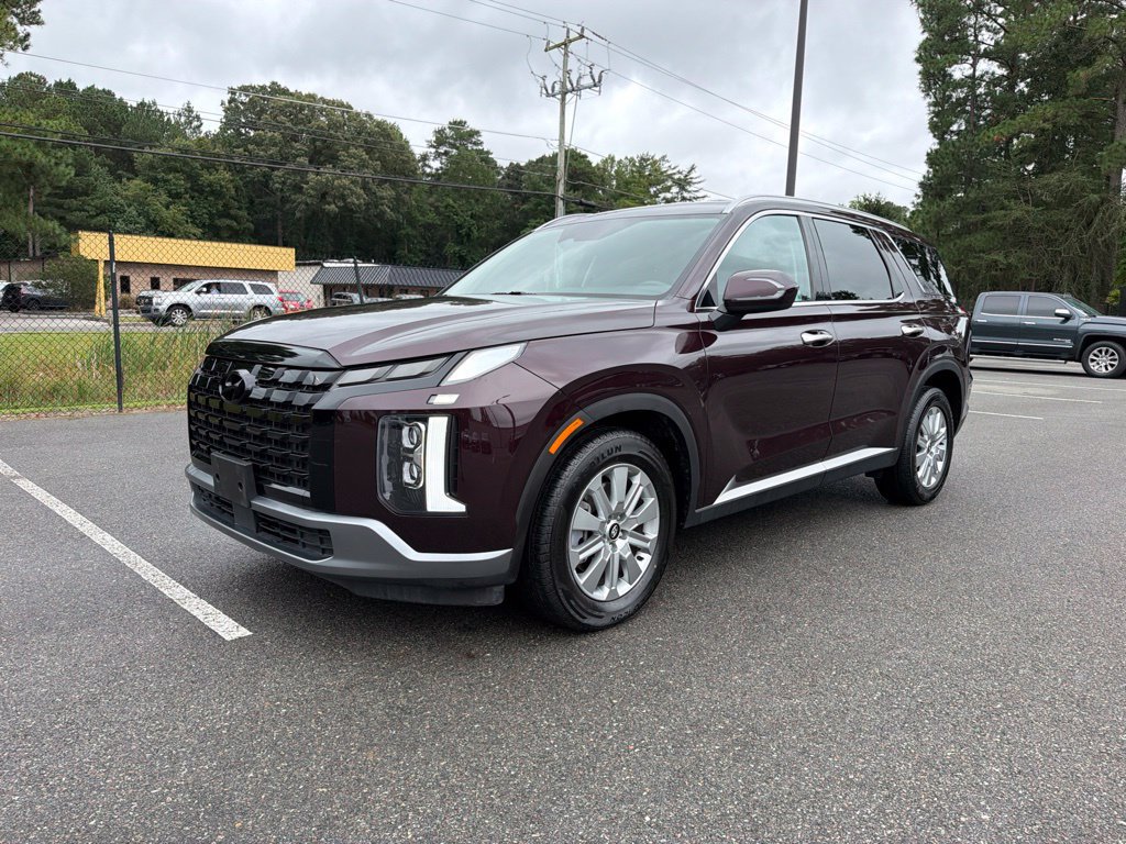 Used 2024 Hyundai Palisade SEL FWD image 2