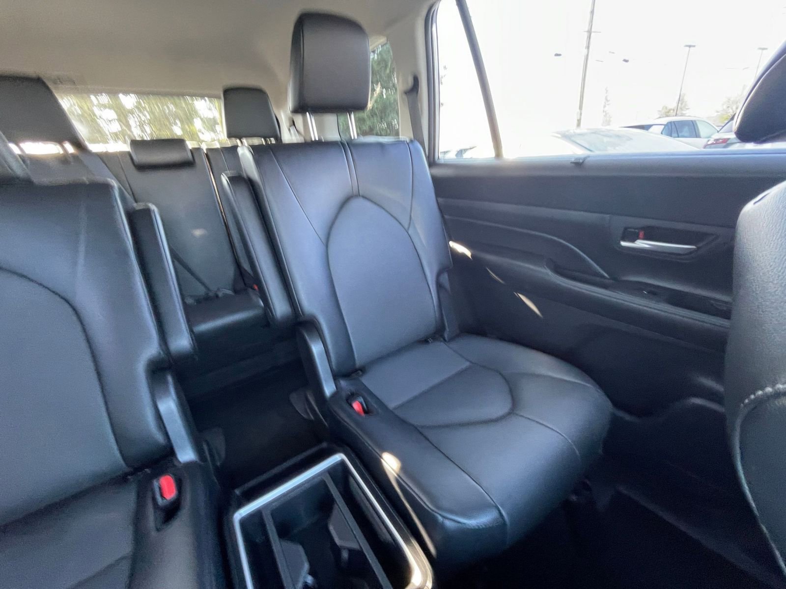 Used 2025 Toyota Grand Highlander FWD image 40