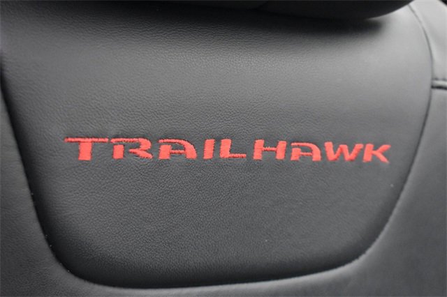 Used 2016 Jeep Cherokee Trailhawk w/ Comfort/Convenience Group image 13