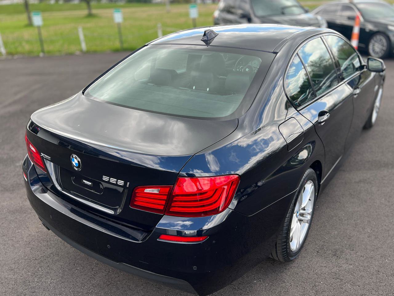 Used 2016 BMW 528i xDrive Sedan AWD/4WD image 9