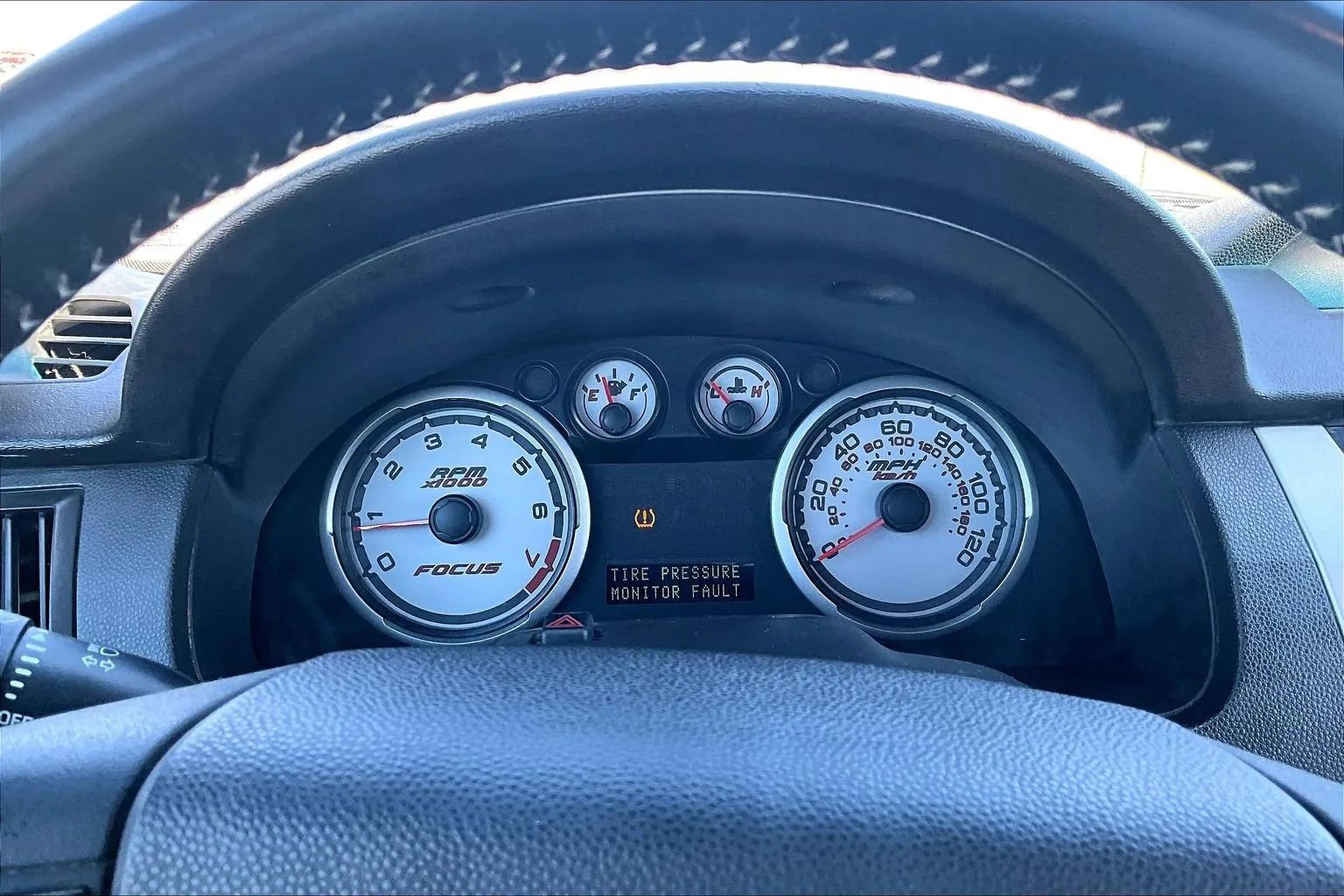 Used 2010 Ford Focus SE FWD image 19