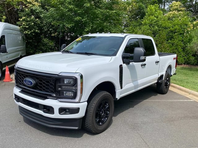 Used 2025 Ford F250 XL w/ STX Appearance Package AWD/4WD image 3