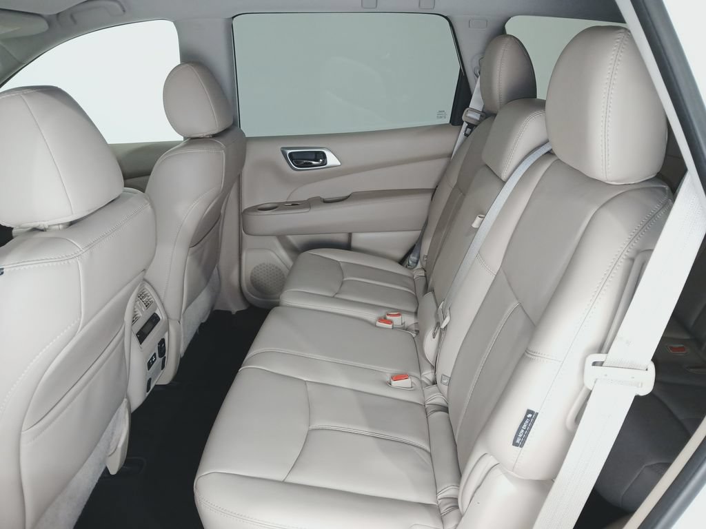 Used 2019 Nissan Pathfinder SL AWD/4WD image 12