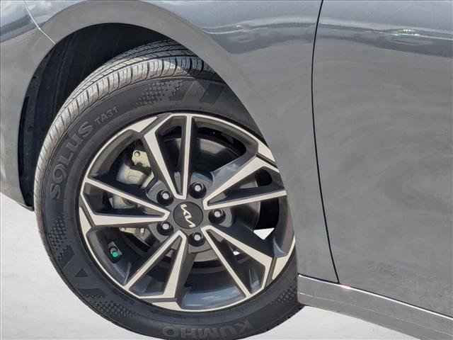 Used 2023 Kia Forte LXS w/ LXS Technology Package FWD image 10