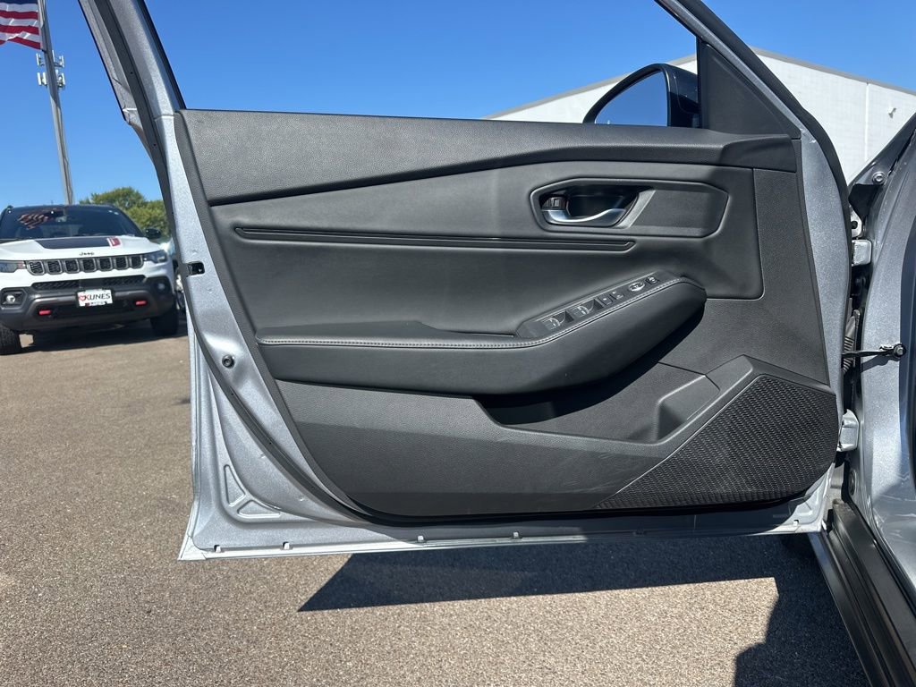 Used 2024 Honda Accord Sport image 13