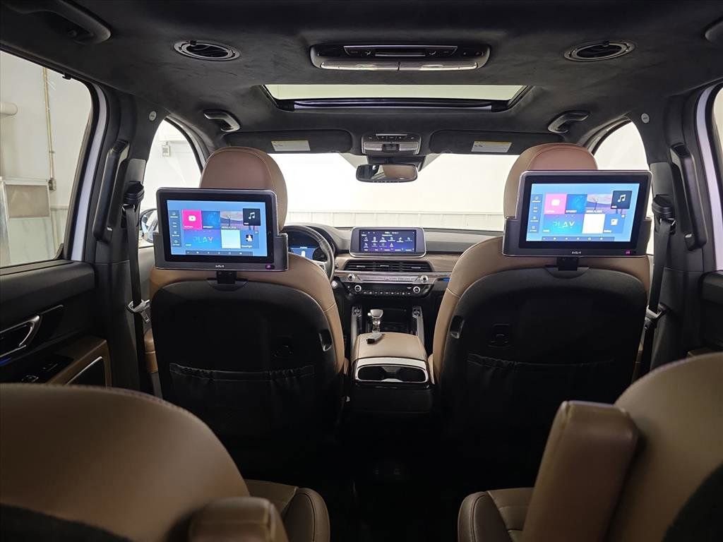 Used 2022 Kia Telluride SX w/ SX Prestige Package image 26