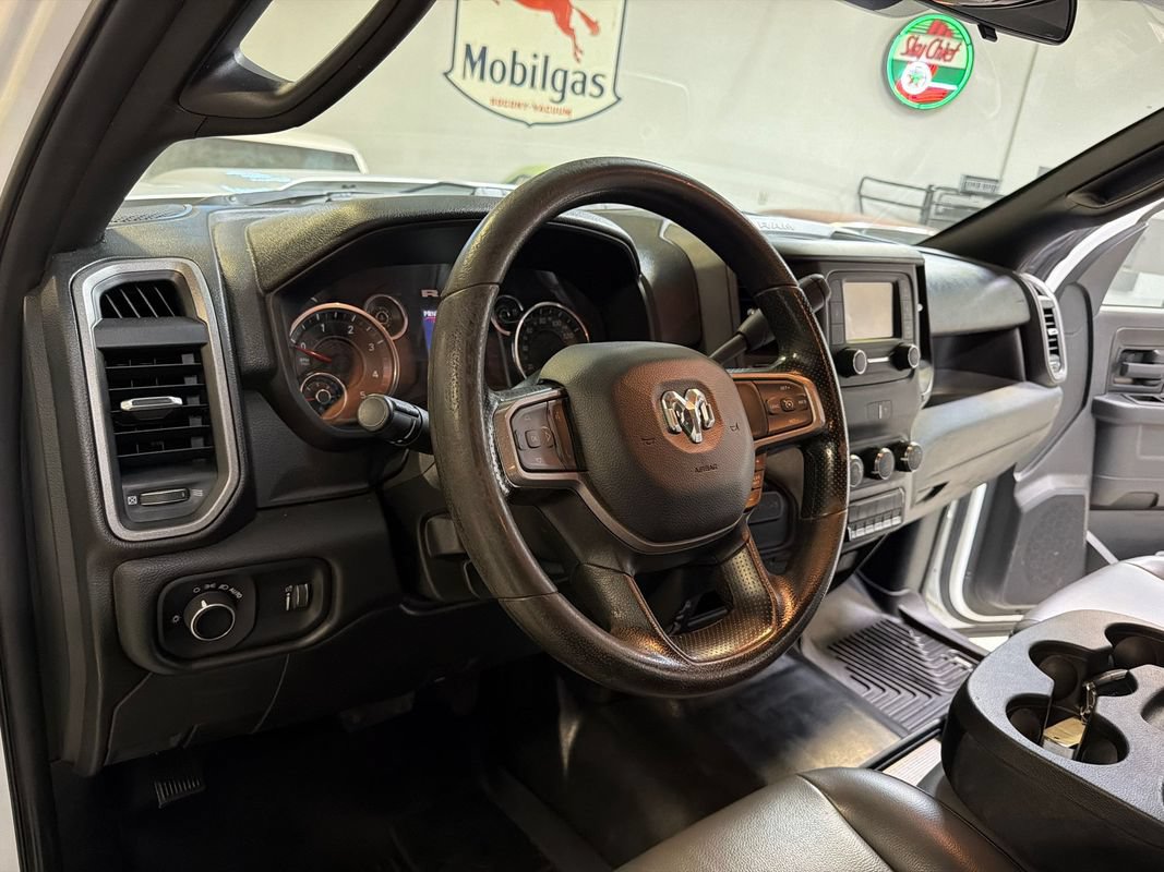 Used 2024 RAM 3500 Tradesman w/ Chrome Appearance Group AWD/4WD image 26