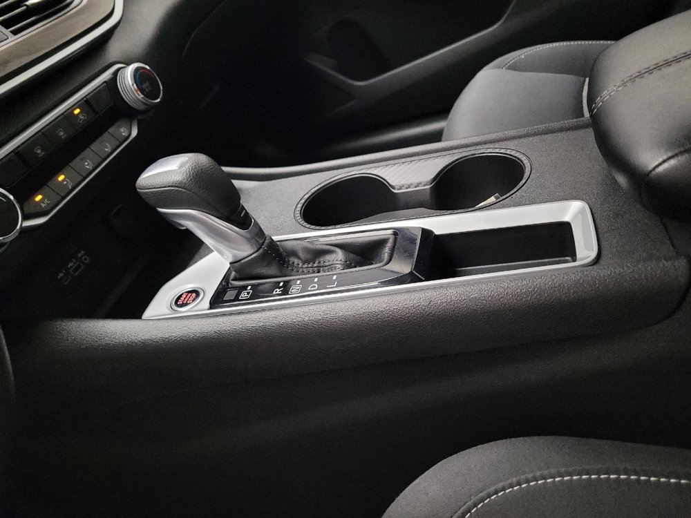 Used 2025 Nissan Altima 2.5 SV FWD image 26