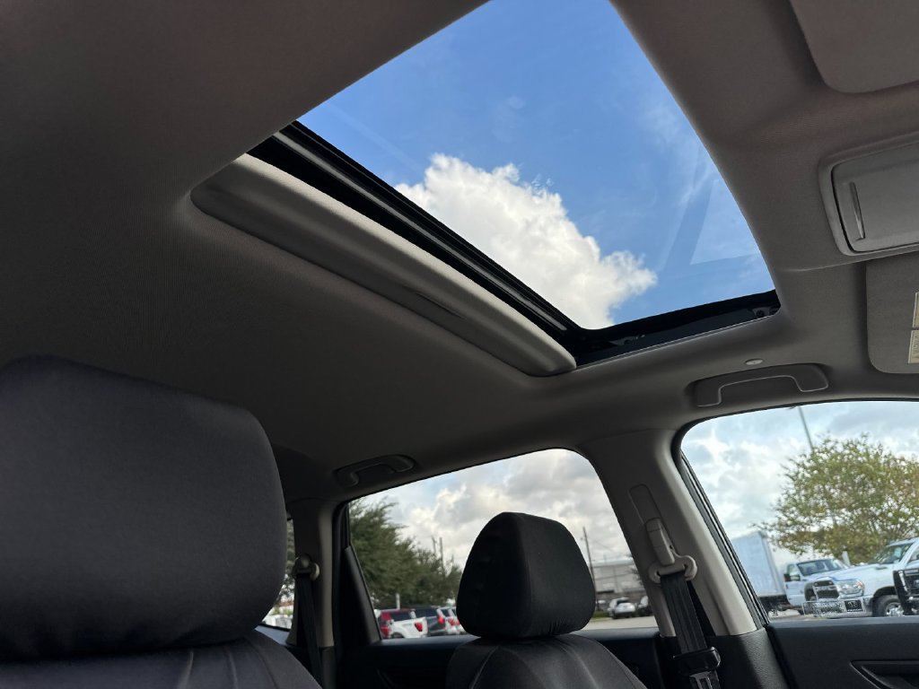 Used 2025 Honda CR-V EX image 16