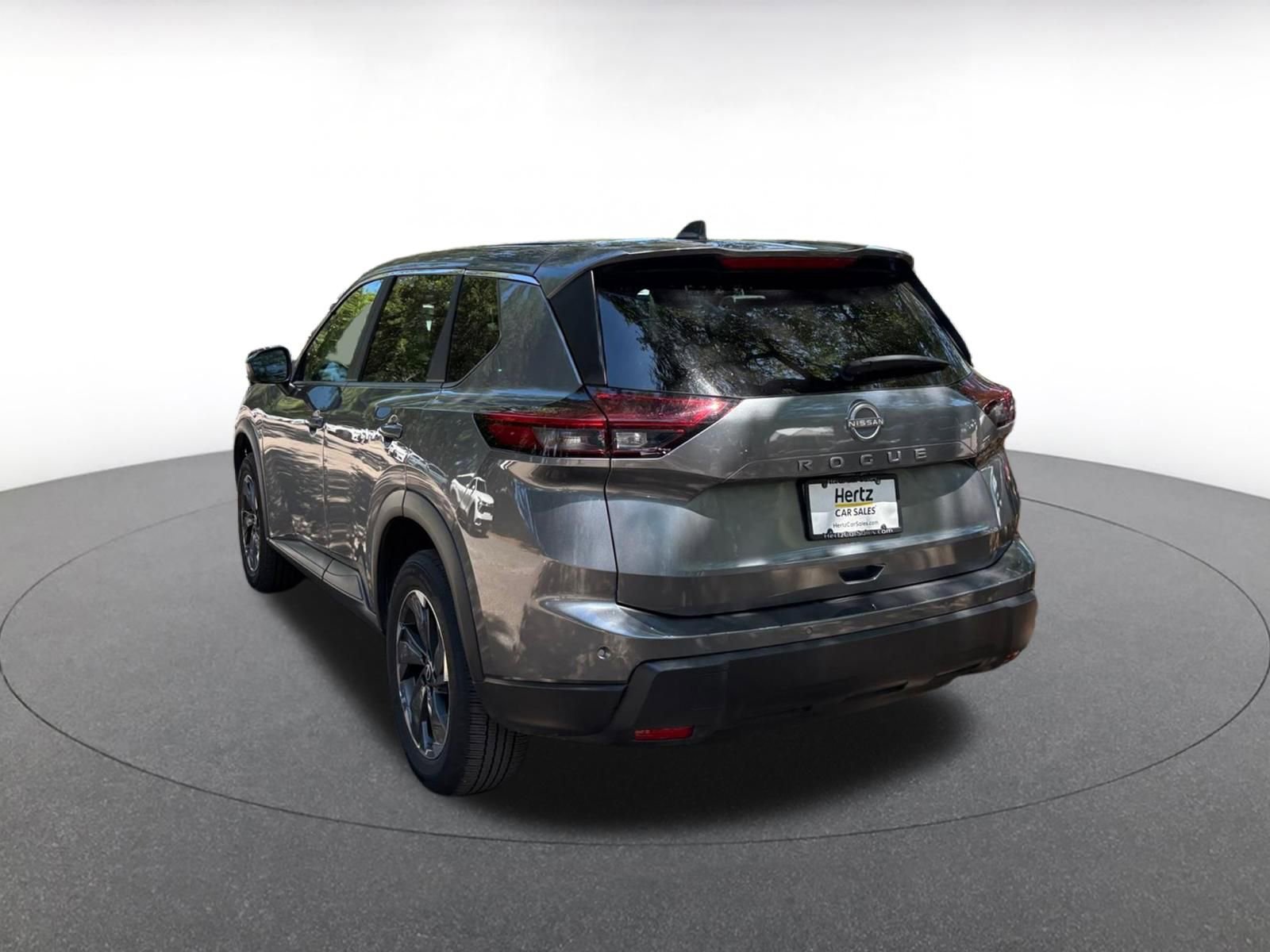 Used 2025 Nissan Rogue SV FWD image 7