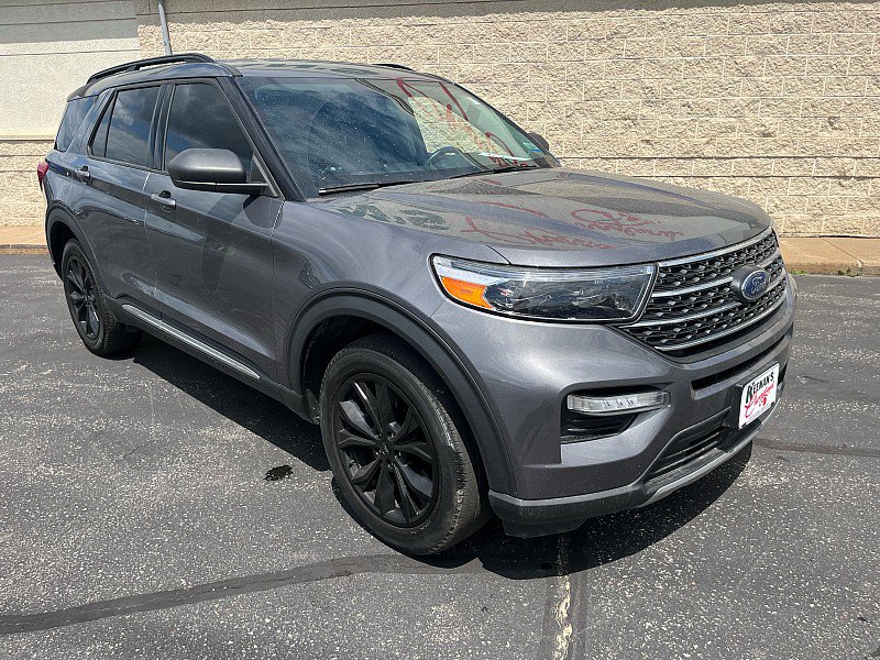 Used 2022 Ford Explorer XLT AWD/4WD image 2