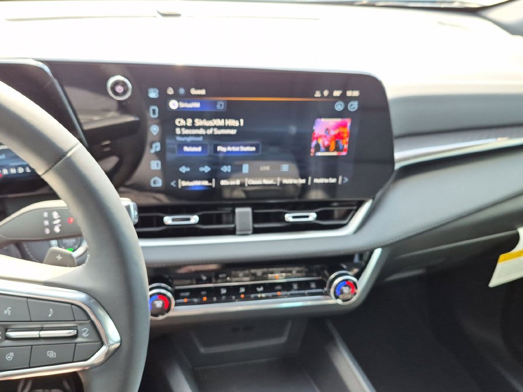 New 2027 Chevrolet Equinox LT w/ Convenience Package II FWD image 23
