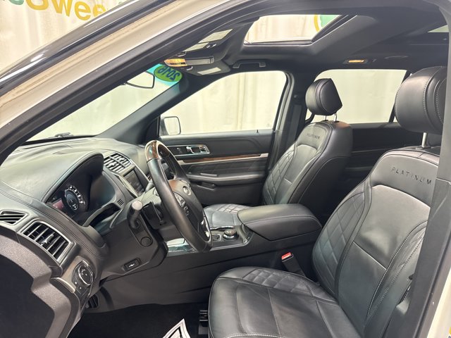 Used 2016 Ford Explorer Platinum AWD/4WD image 12