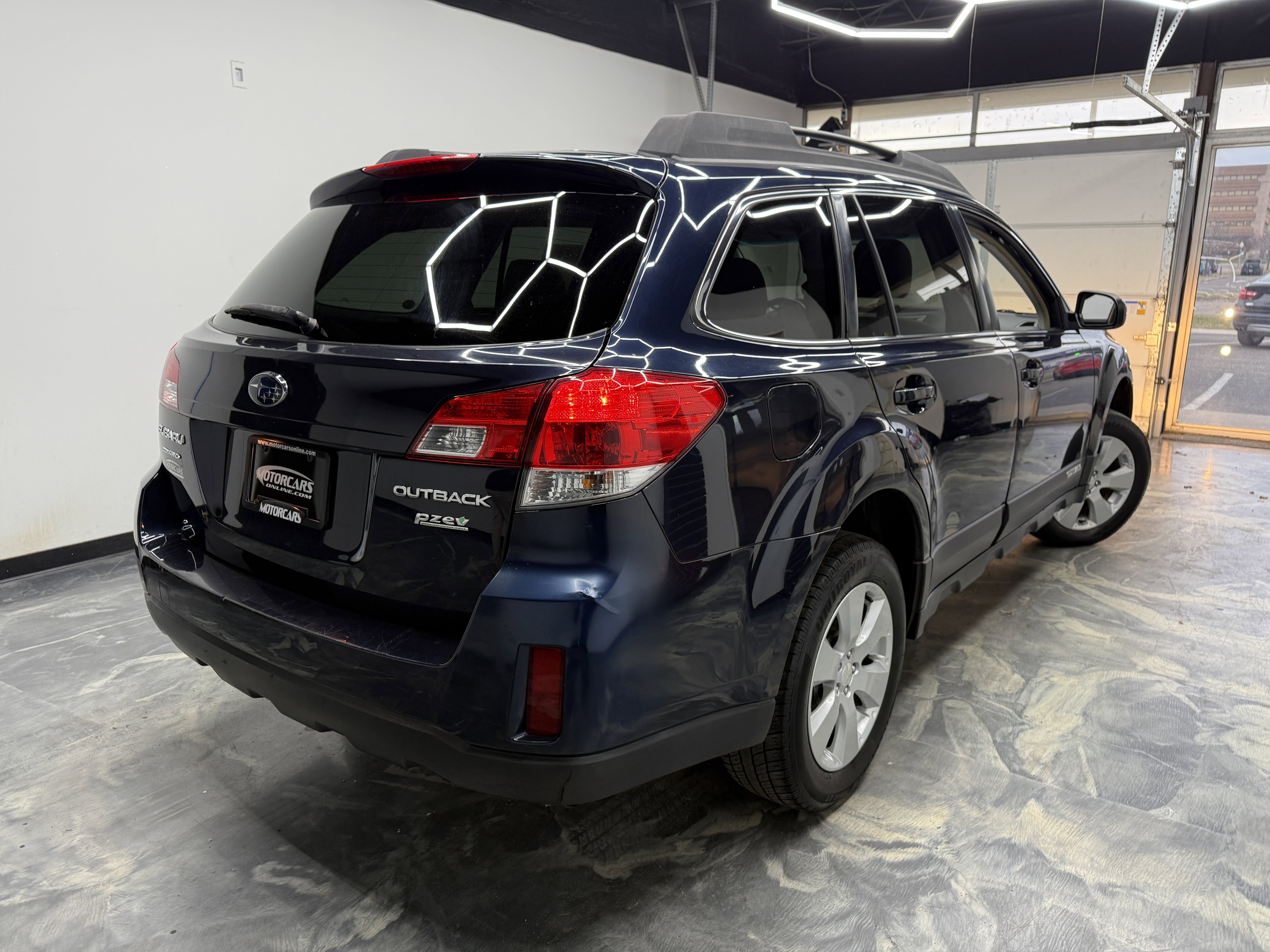 Used 2012 Subaru Outback 2.5i Premium w/ All-Weather Pkg image 5