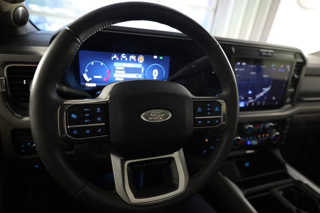 Used 2025 Ford F250 Platinum w/ Platinum Plus Package AWD/4WD image 19