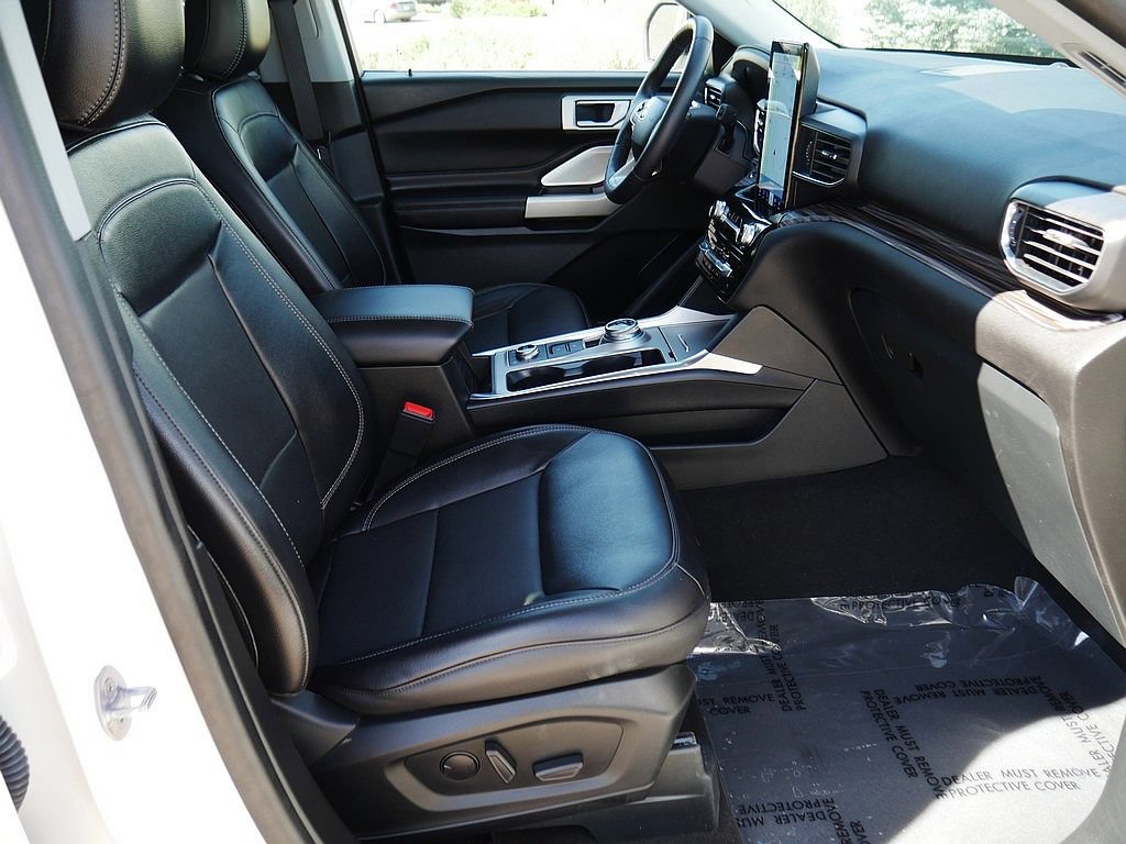 Used 2023 Ford Explorer Limited w/ Limited Technology Package AWD/4WD image 64