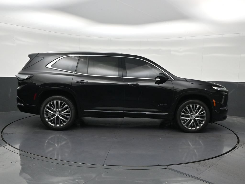 Used 2025 Buick Enclave Avenir w/ Trailering Package, 5000 lbs. FWD image 7