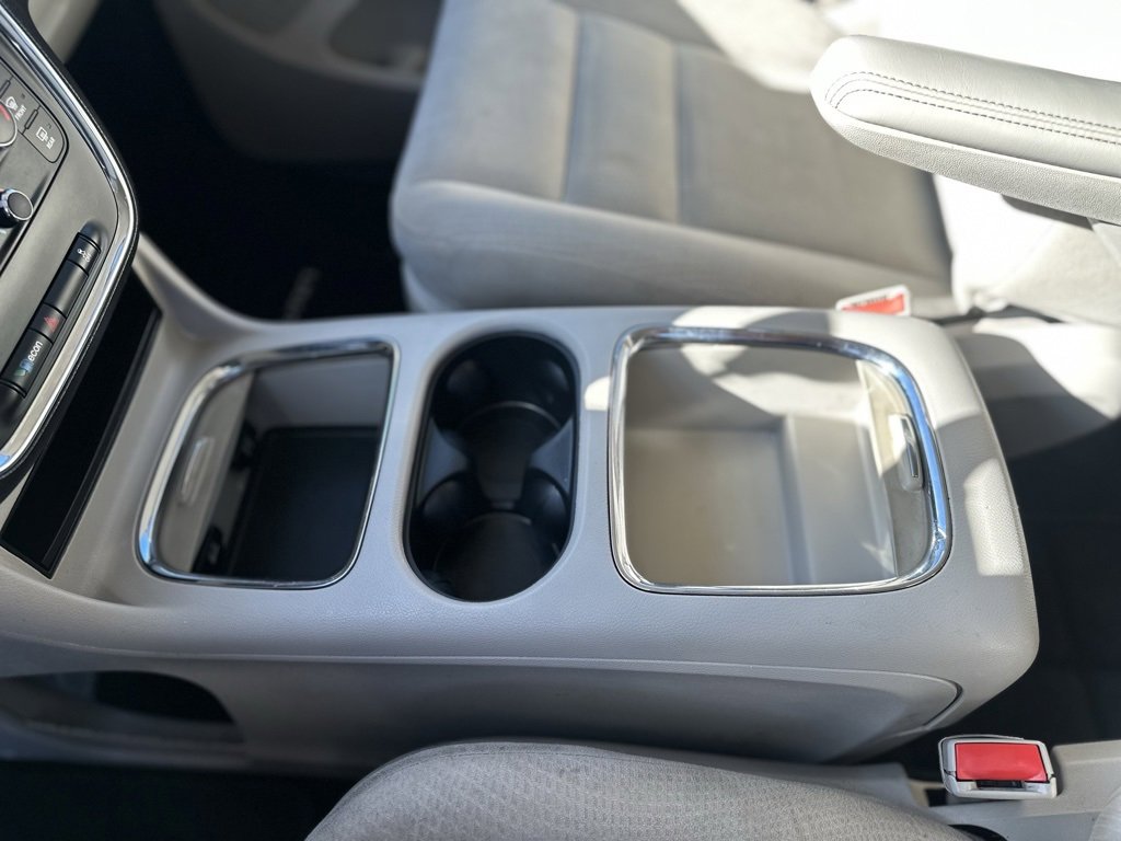 Used 2014 Dodge Grand Caravan SXT w/ UConnect Hands-Free Group image 22
