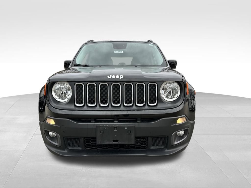 Used 2015 Jeep Renegade Latitude w/ Cold Weather Group II image 4