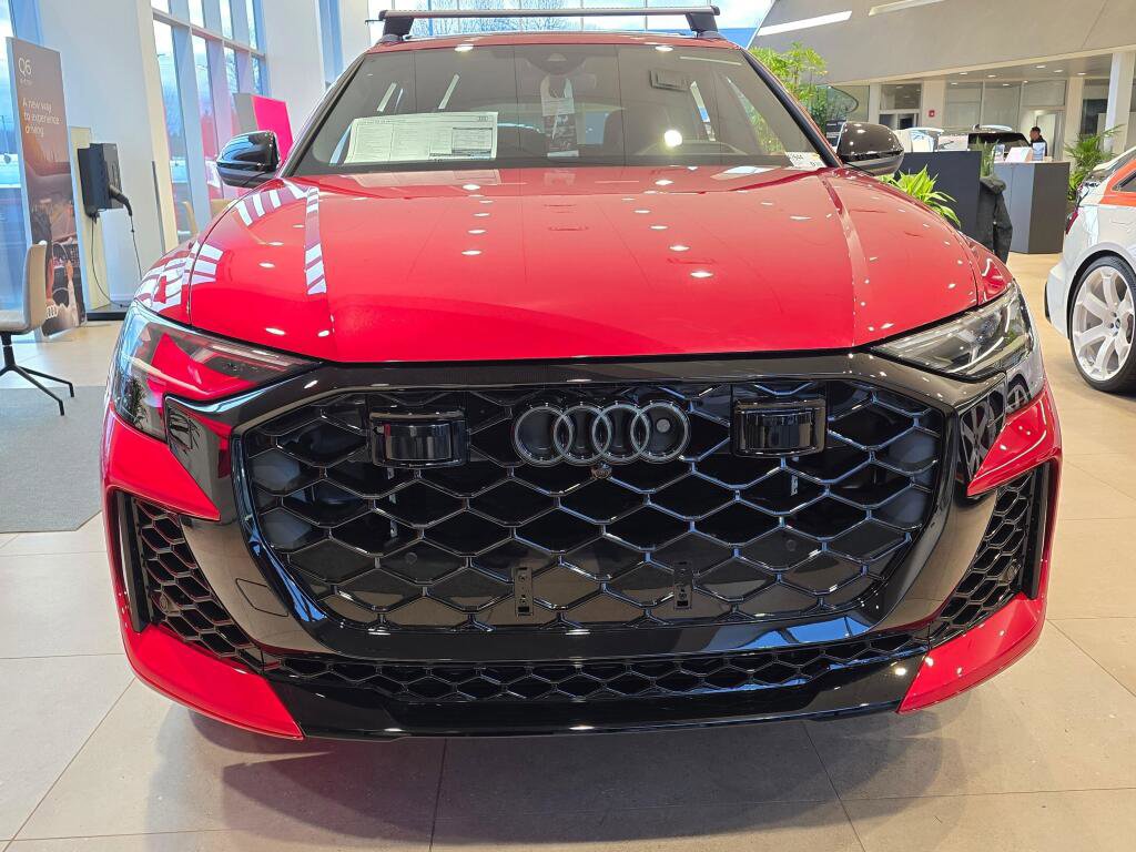 New 2026 Audi RS Q8 performance image 7