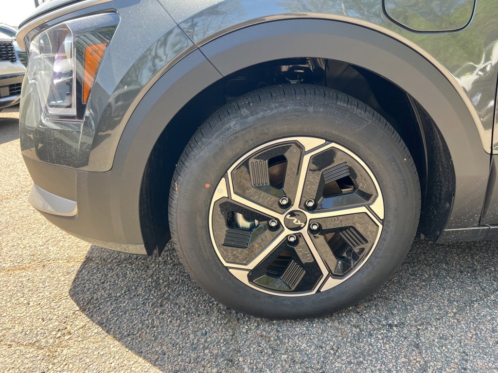 New 2025 Kia Niro EX w/ EX Cold Weather Package image 7