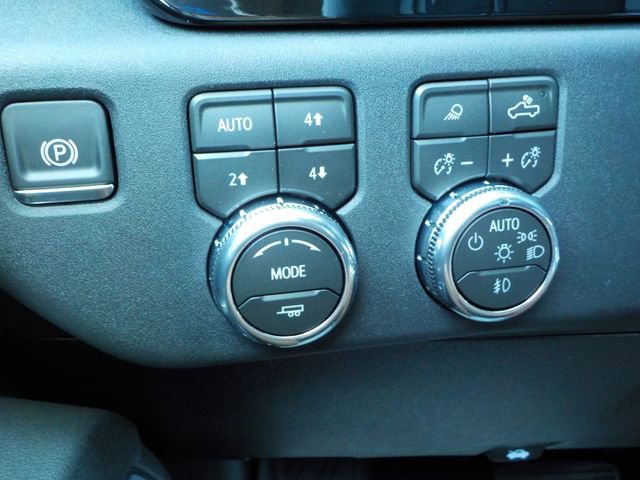 New 2026 GMC Sierra 2500 SLT w/ SLT Premium Package AWD/4WD image 38