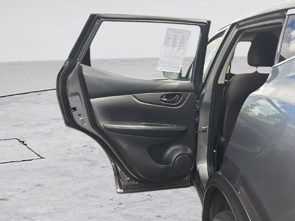 Used 2021 Nissan Rogue Sport S FWD image 22