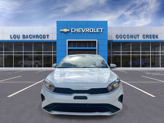 Used 2023 Kia Forte LXS FWD image 3