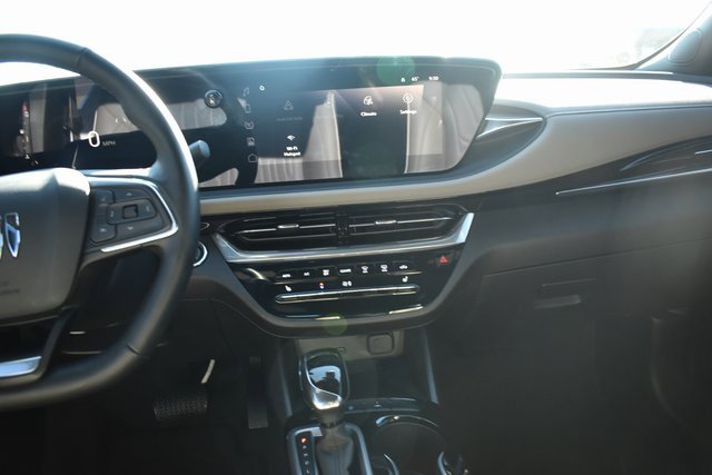 Used 2024 Buick Envista Avenir image 17