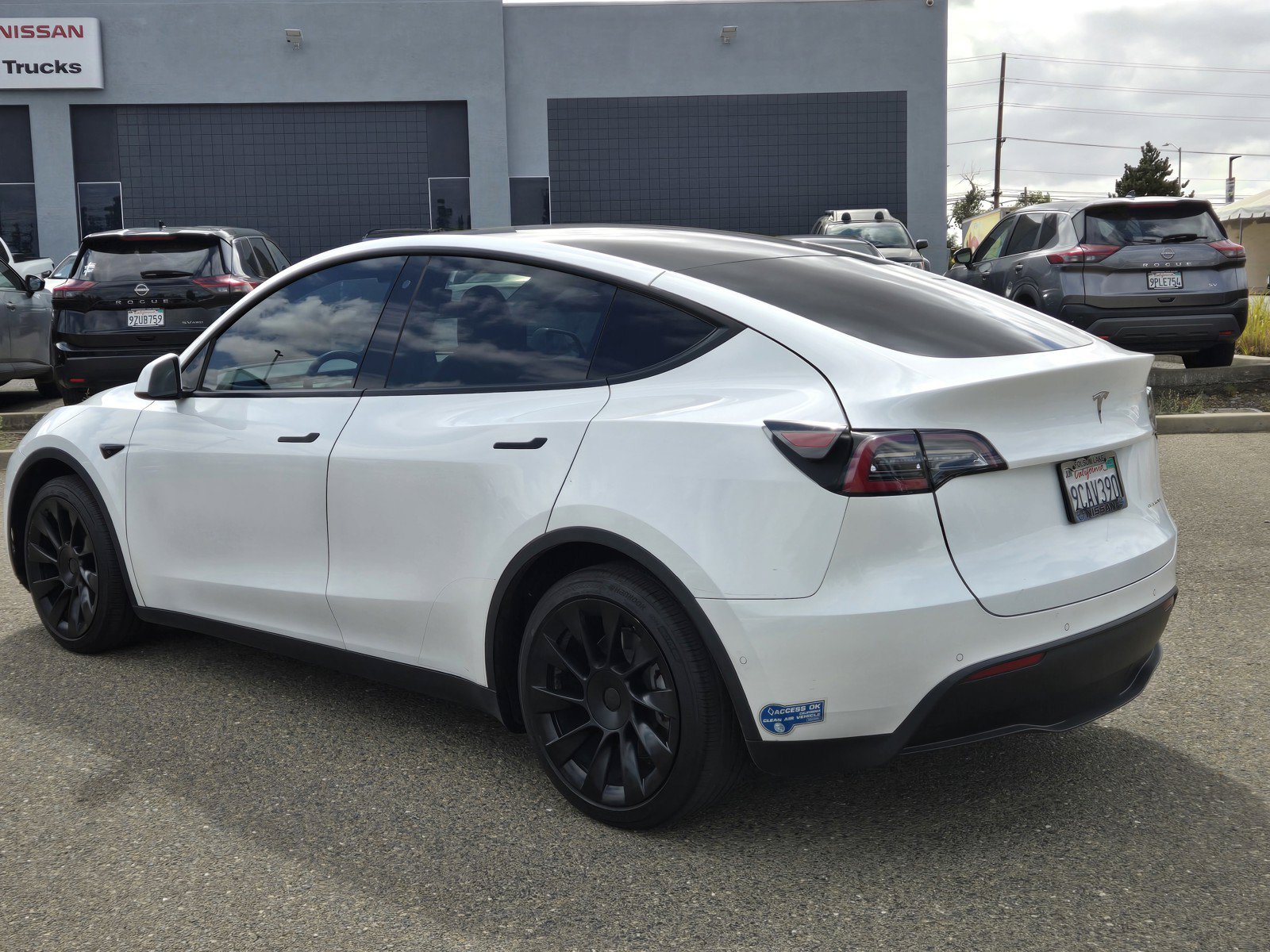 Used 2020 Tesla Model Y Long Range AWD/4WD image 6
