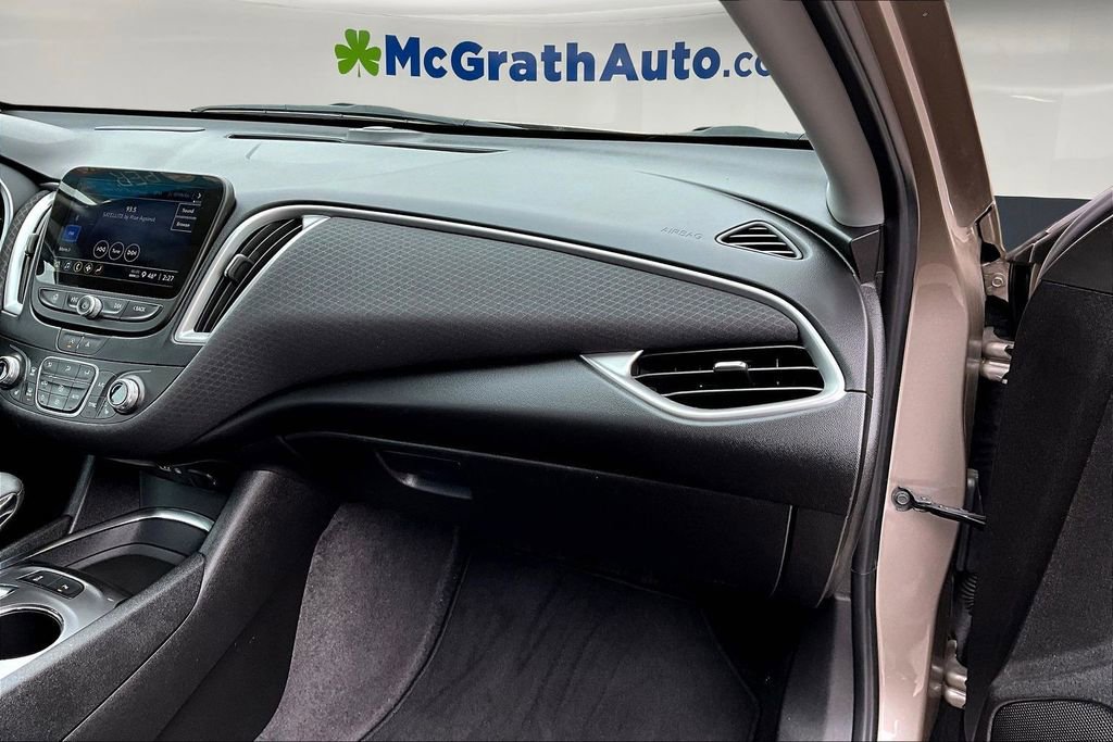 Used 2024 Chevrolet Malibu LT image 24