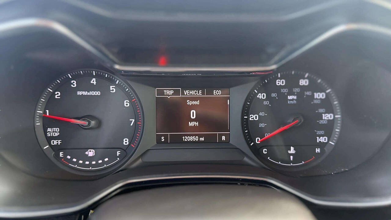 Used 2022 Chevrolet TrailBlazer LT w/ Convenience Package FWD image 18