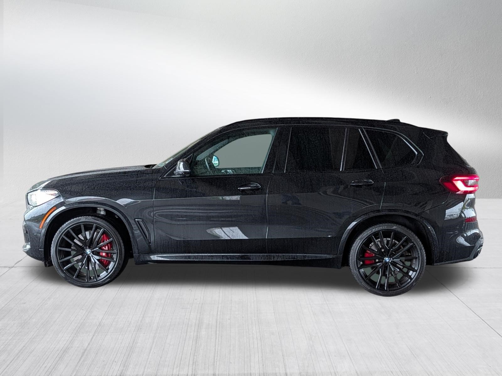 Used 2022 BMW X5 M50i AWD/4WD image 4