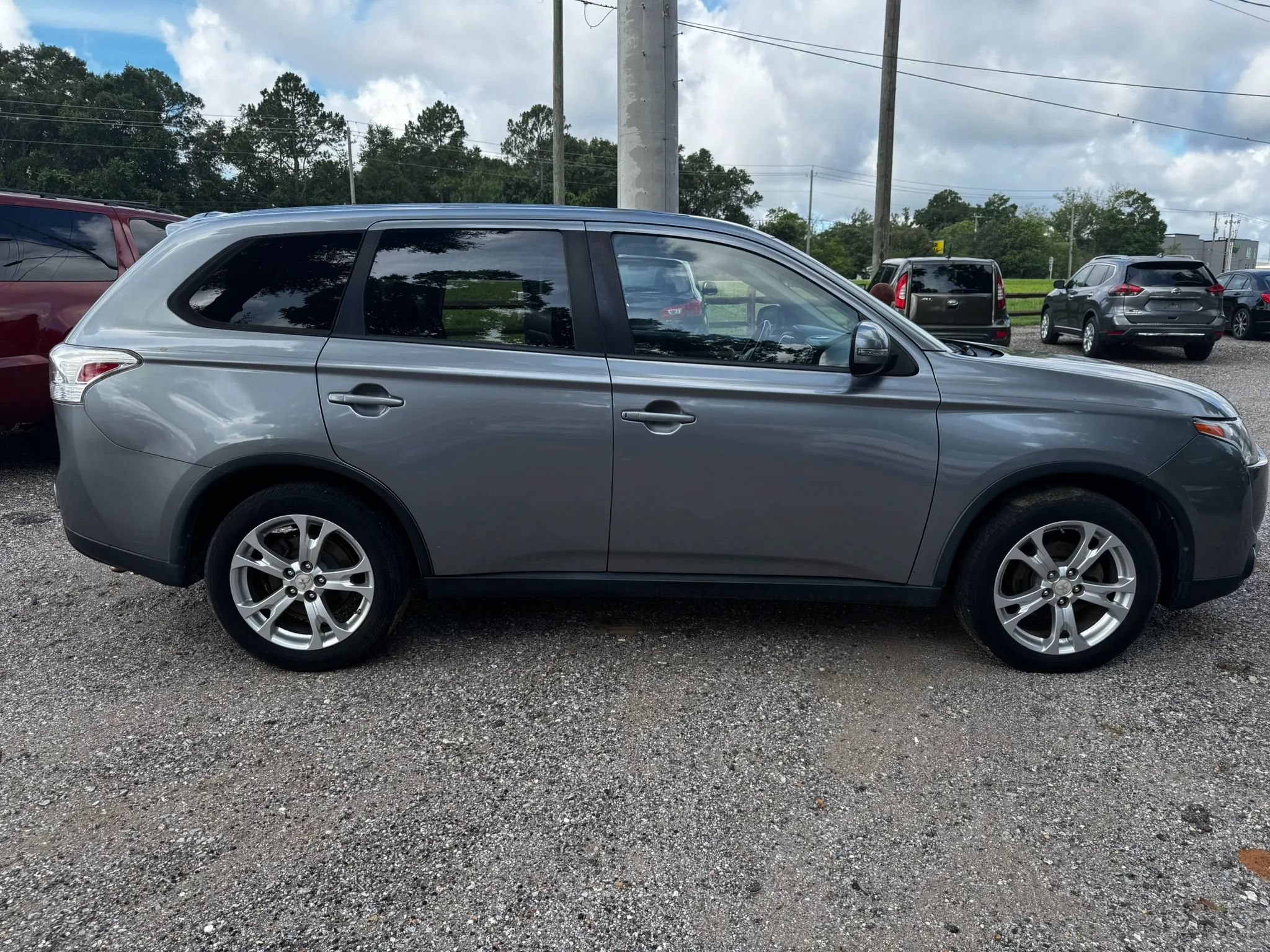 Used 2015 Mitsubishi Outlander SE FWD image 8