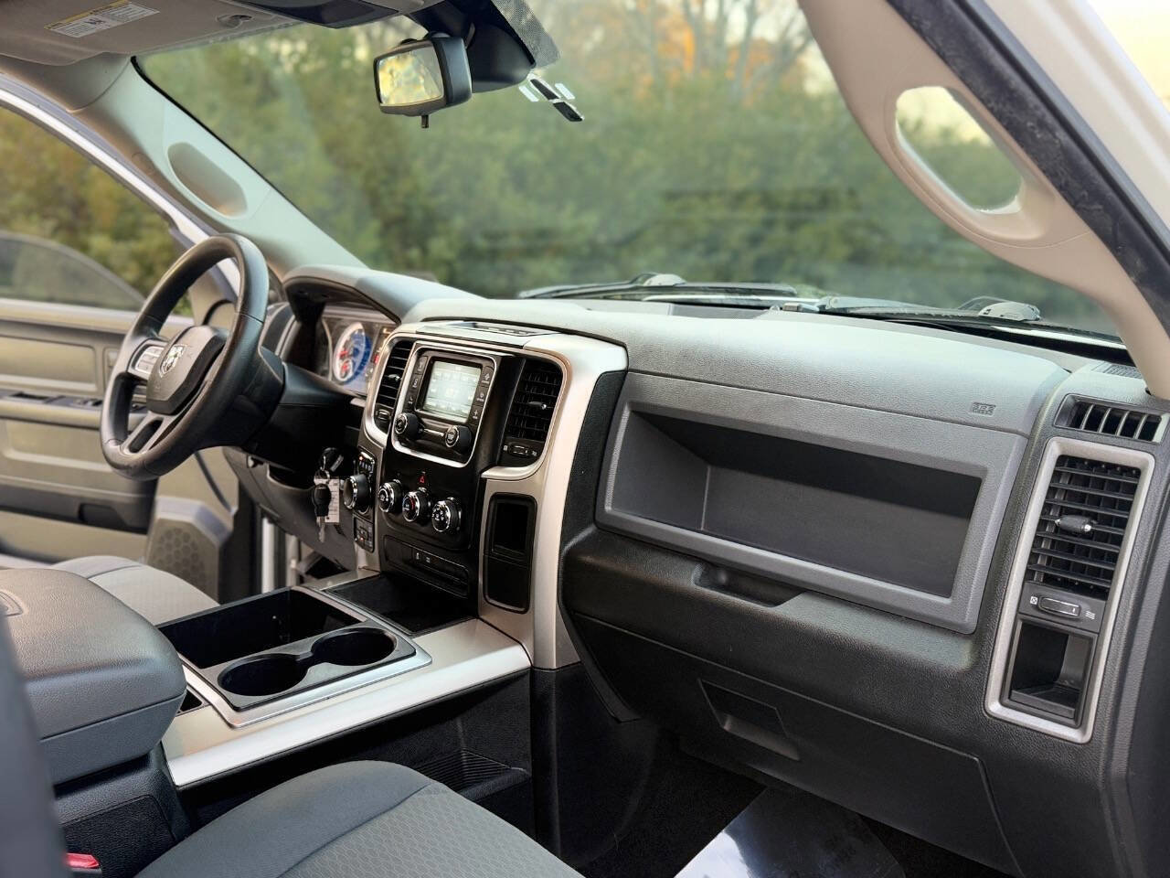 Used 2015 RAM 1500 Express AWD/4WD image 19
