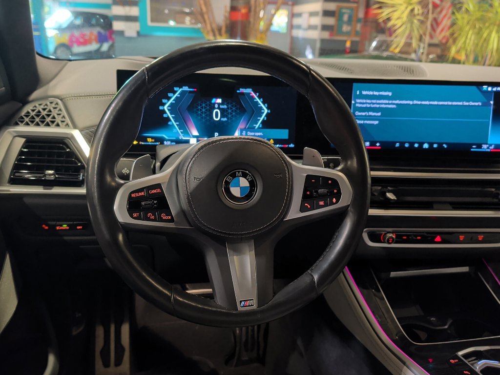 Certified 2024 BMW X5 xDrive40i w/ M Sport Package AWD/4WD image 3