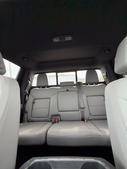 Used 2023 GMC Sierra 1500 SLT w/ SLT Convenience Package AWD/4WD image 17