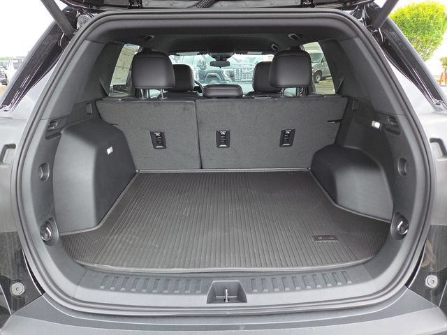 New 2027 GMC Terrain Elevation w/ Elevation Premium Package FWD image 18