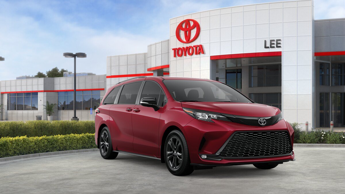New 2026 Toyota Sienna XSE AWD/4WD image 15