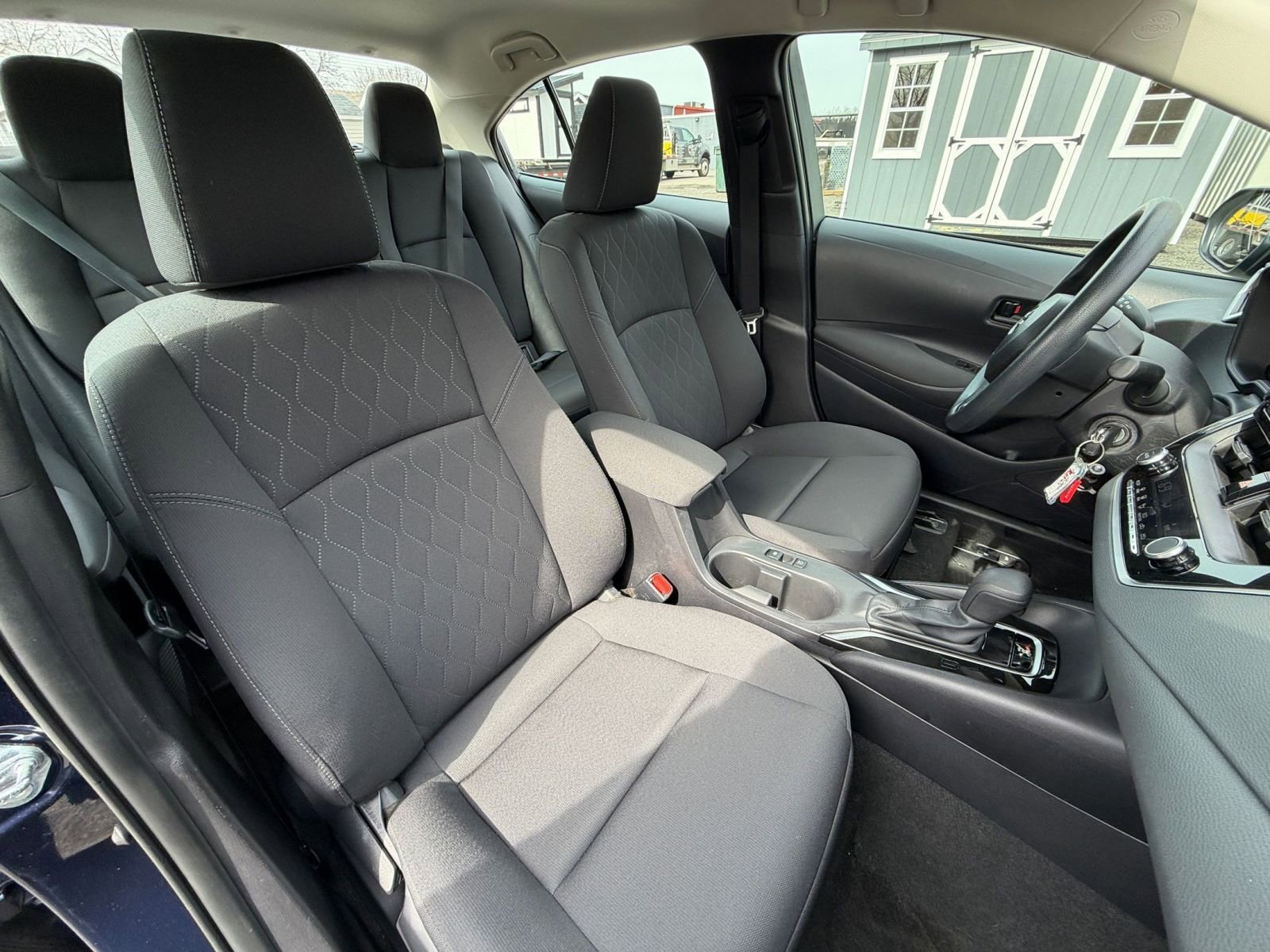 Used 2025 Toyota Corolla LE image 34