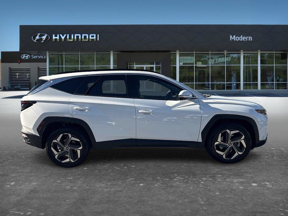 Certified 2024 Hyundai Tucson Limited AWD/4WD image 4
