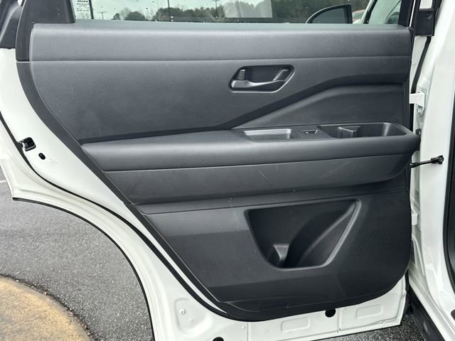 Certified 2024 Nissan Pathfinder SV image 22