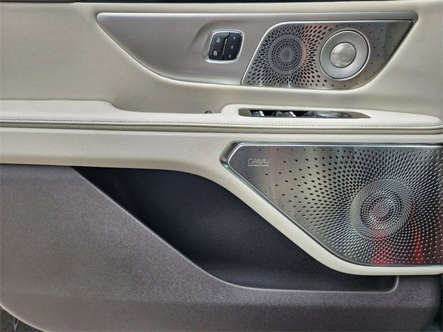 New 2024 Lincoln Nautilus Black Label image 22